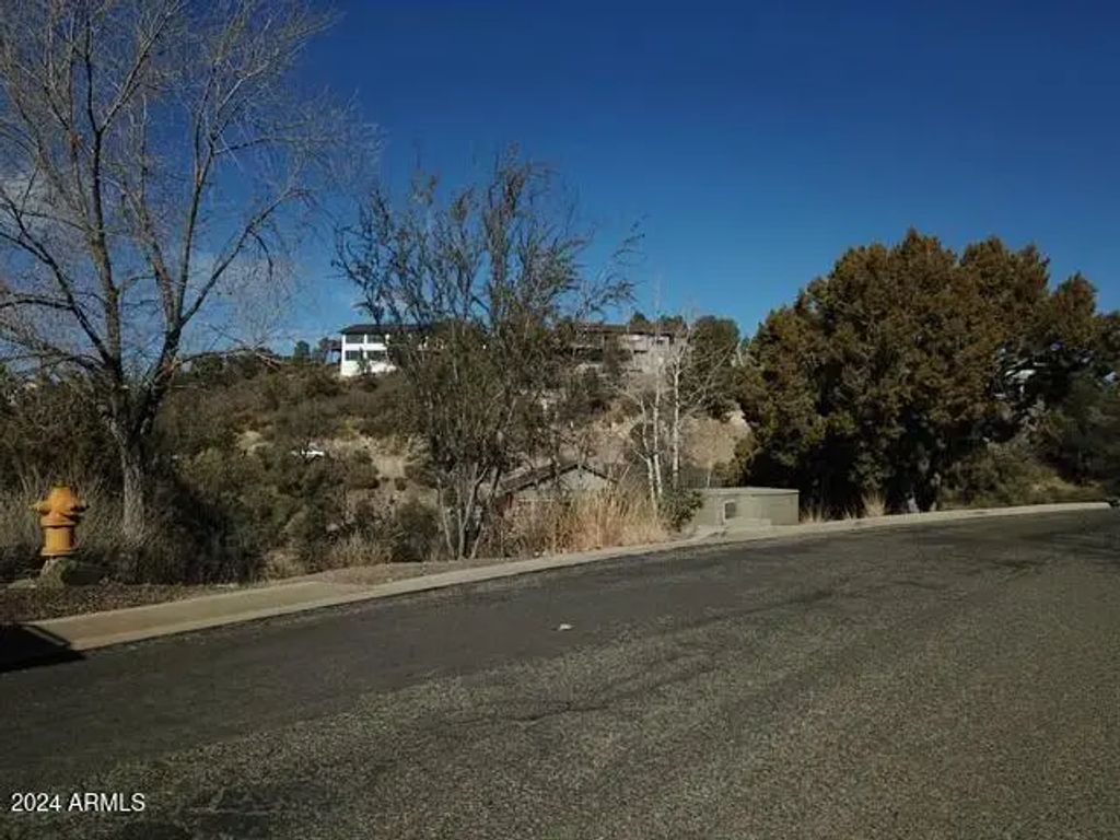 1228 Mcdonald Drive (unit 52), Prescott