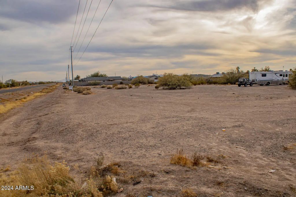 15562 S Sunland Gin Road (unit 933 & 934), Arizona City