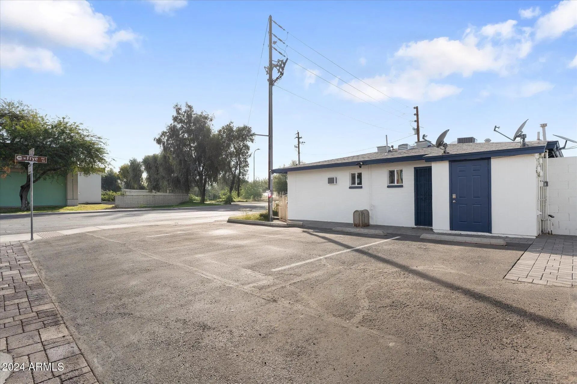 Photo of Listing #6795396