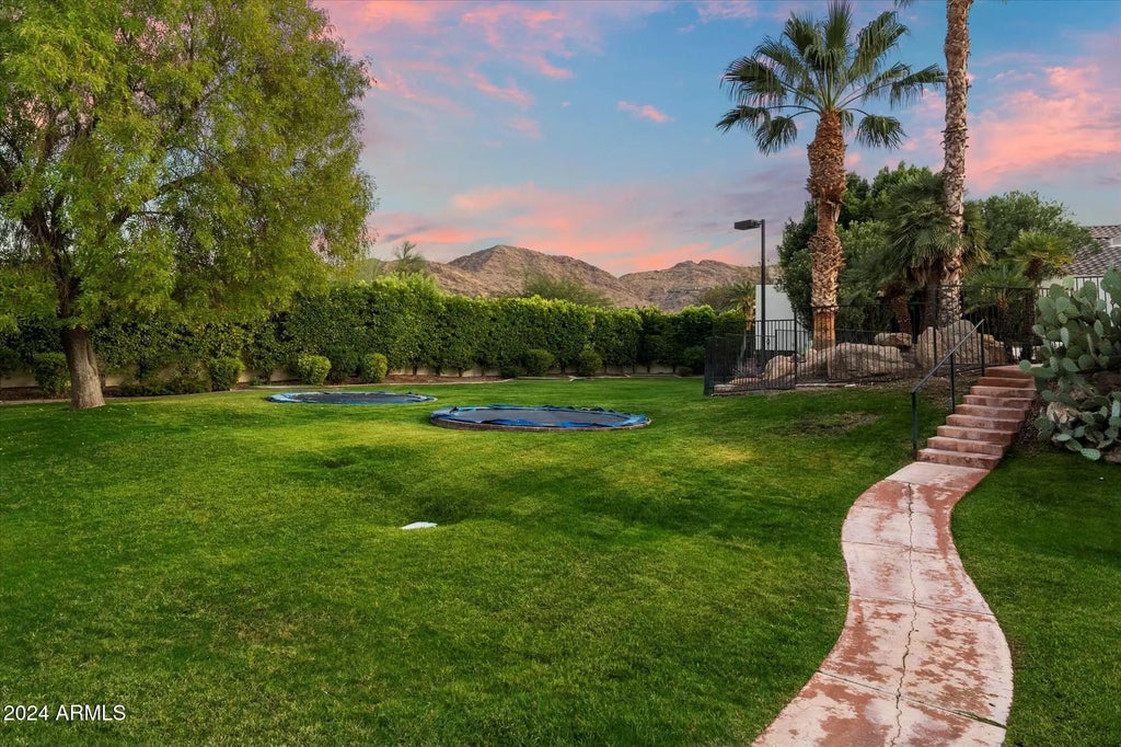 8312 N 50th Street, Paradise Valley