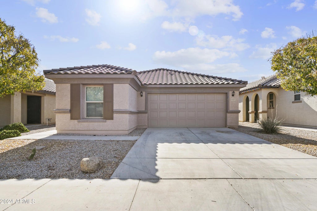 40925 W Patricia Lane, Maricopa