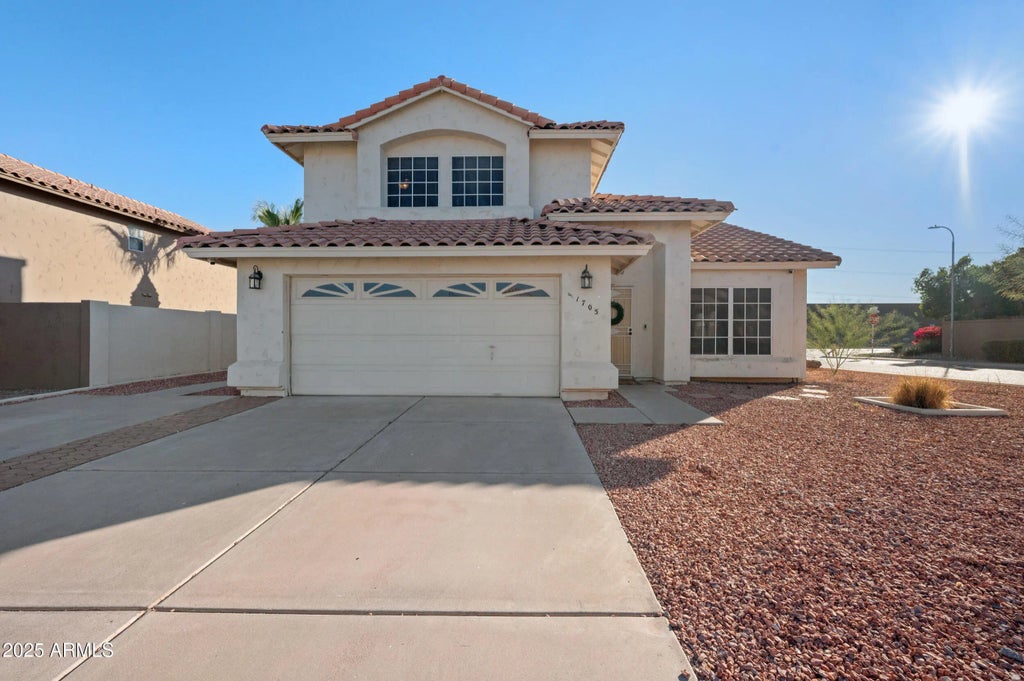 1705 E Windsong Drive, Phoenix