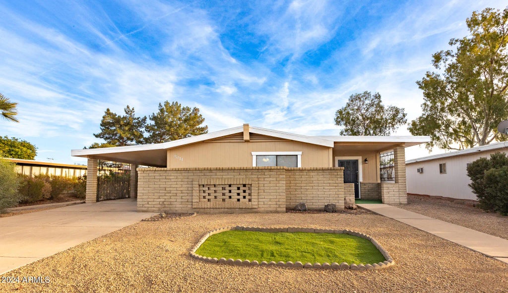 9014 E Country Club Drive, Sun Lakes