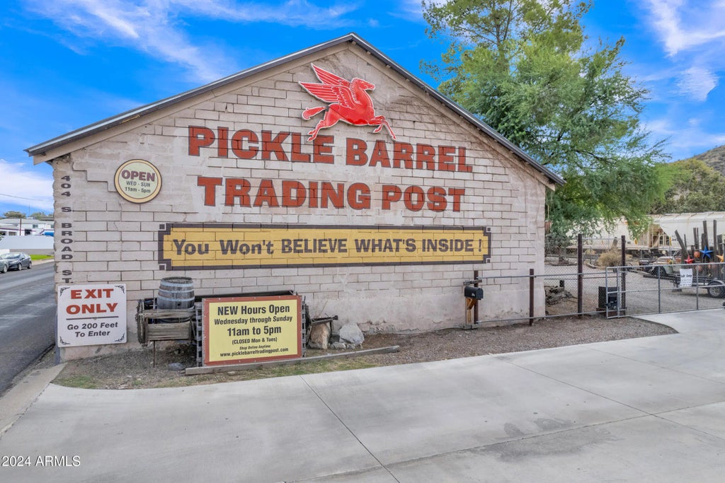 404 S Broad Street, Globe