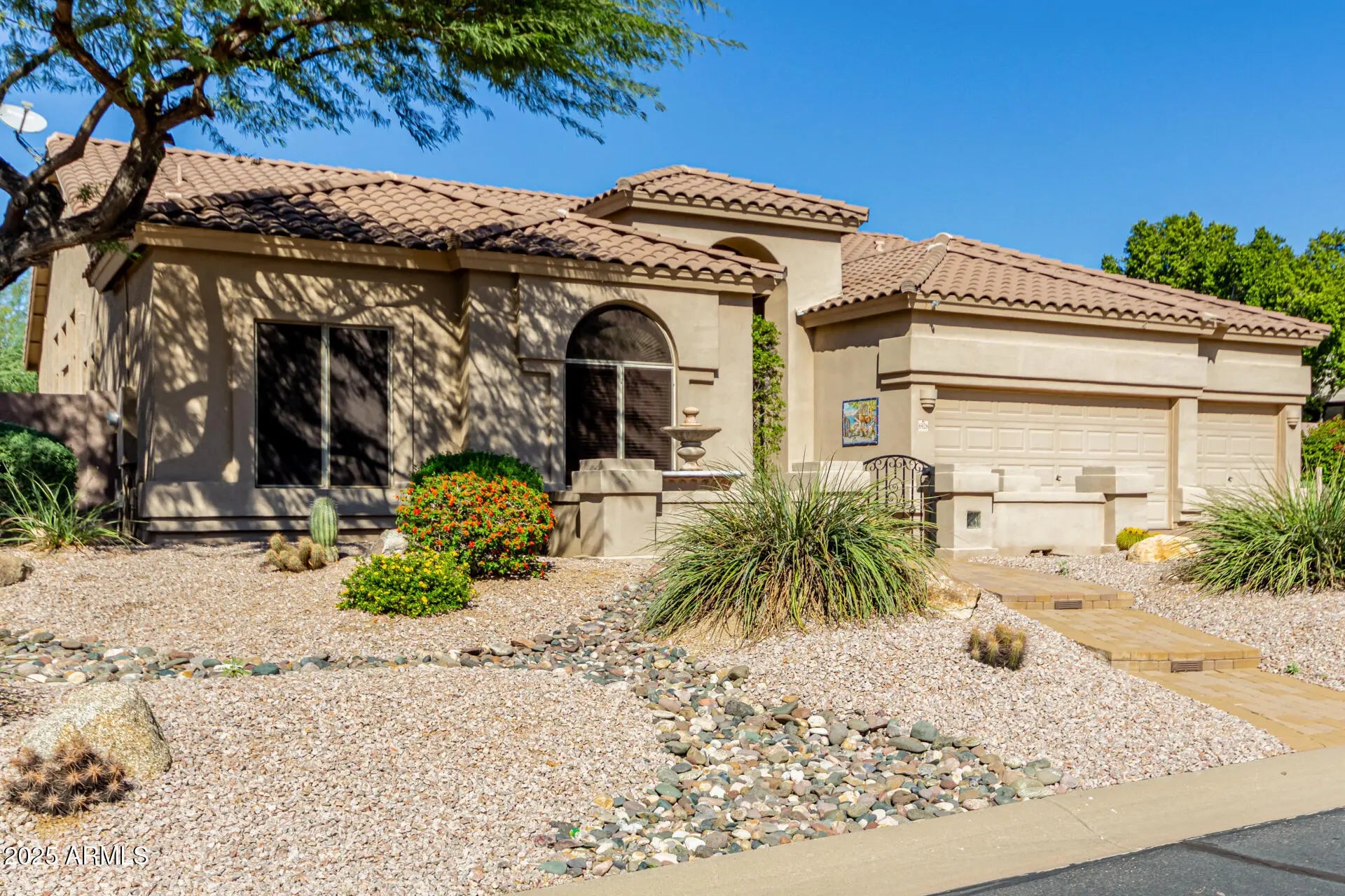 Photo of Listing #6935631