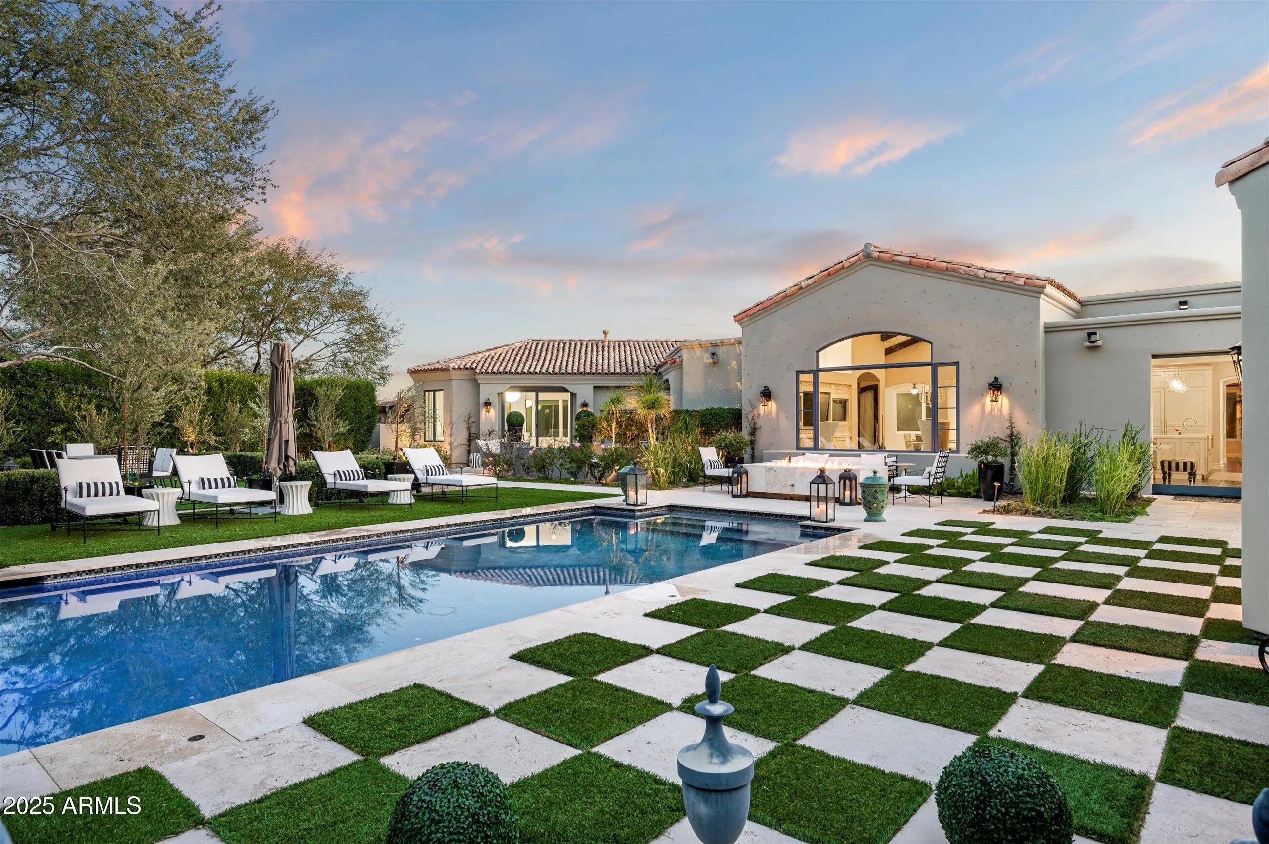 Photo of Listing #6811857