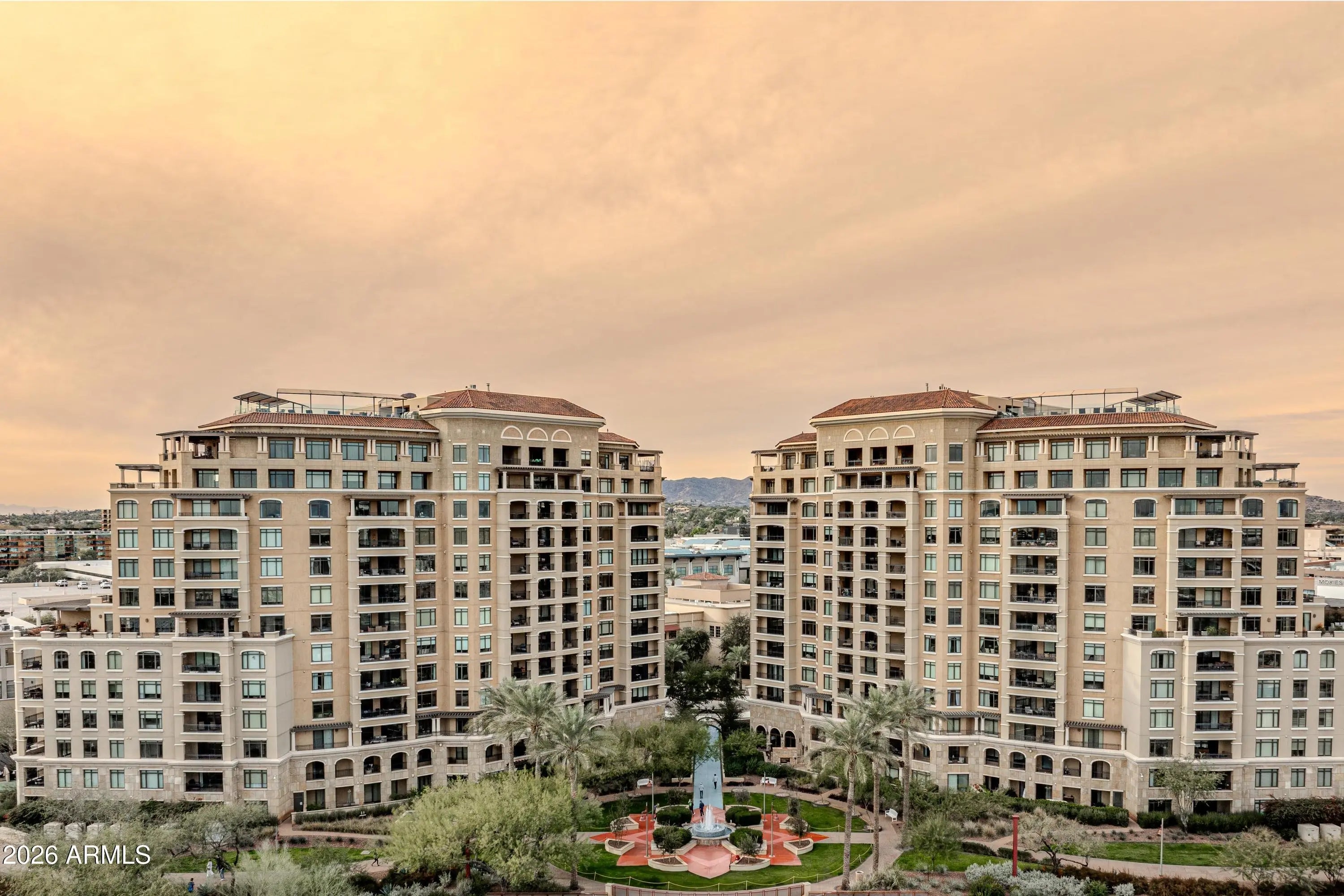 Photo of Listing #6914927