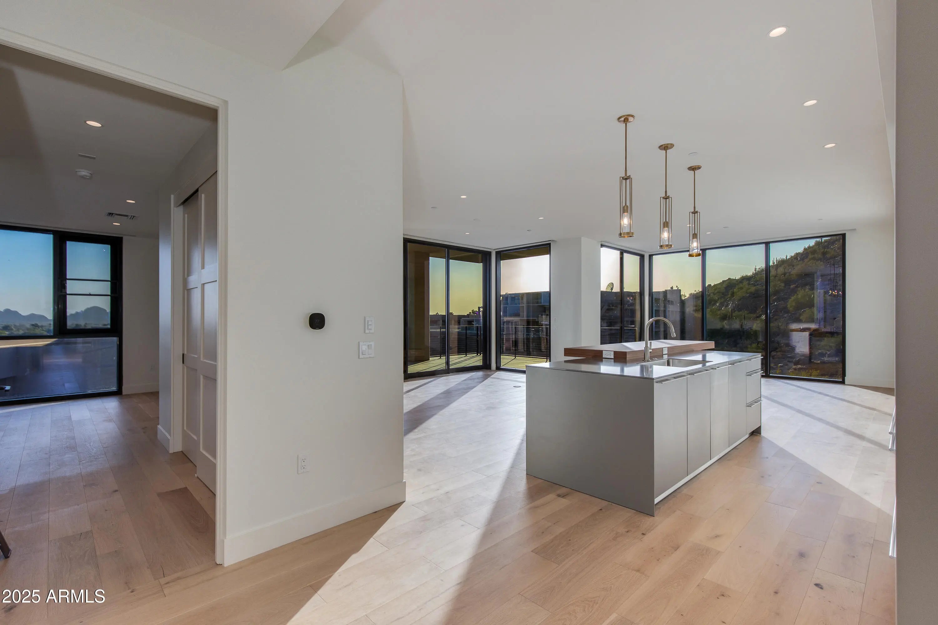 Photo of Listing #6803954