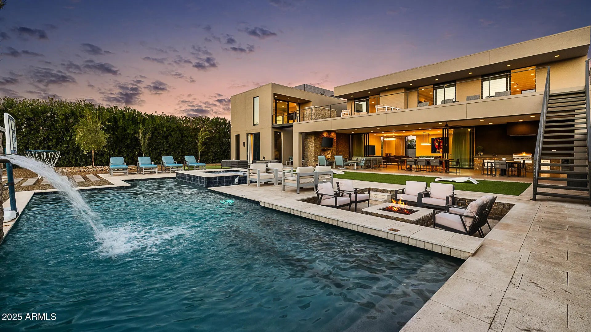 Photo of Listing #6803692