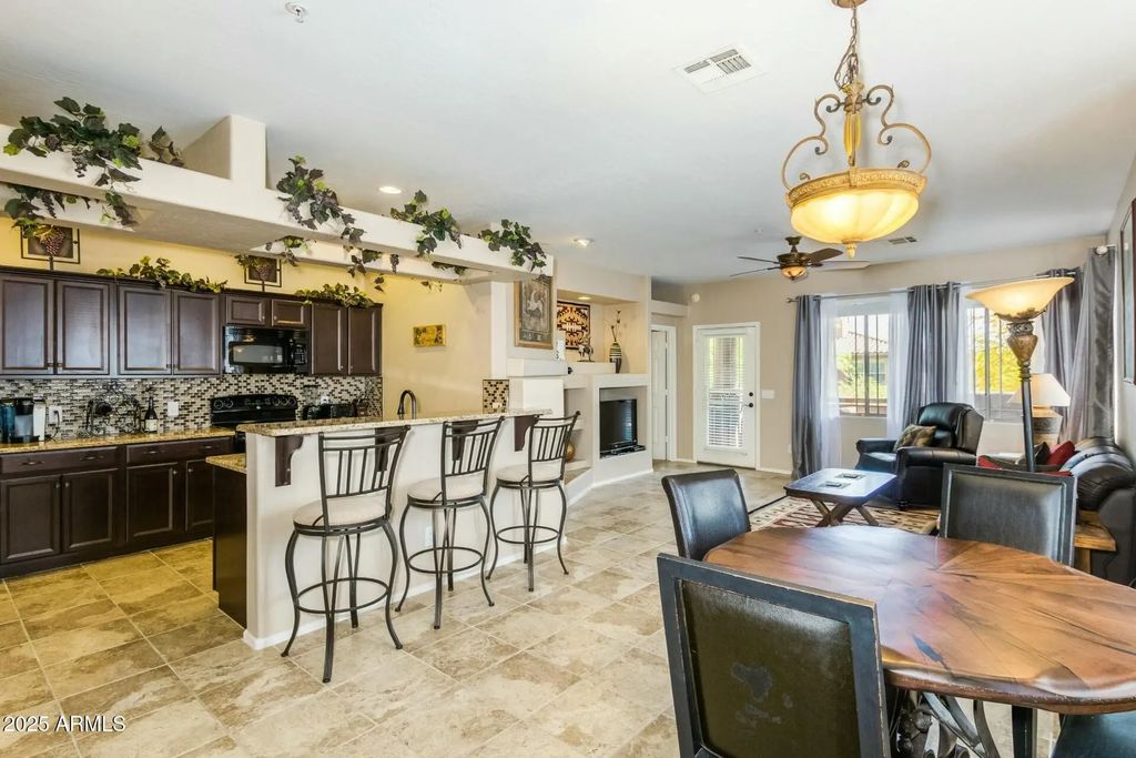 11500 E Cochise Drive (unit 2041), Scottsdale