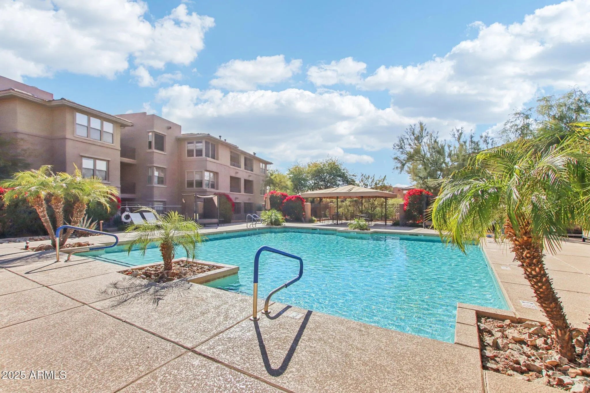 Photo of Listing #6807360