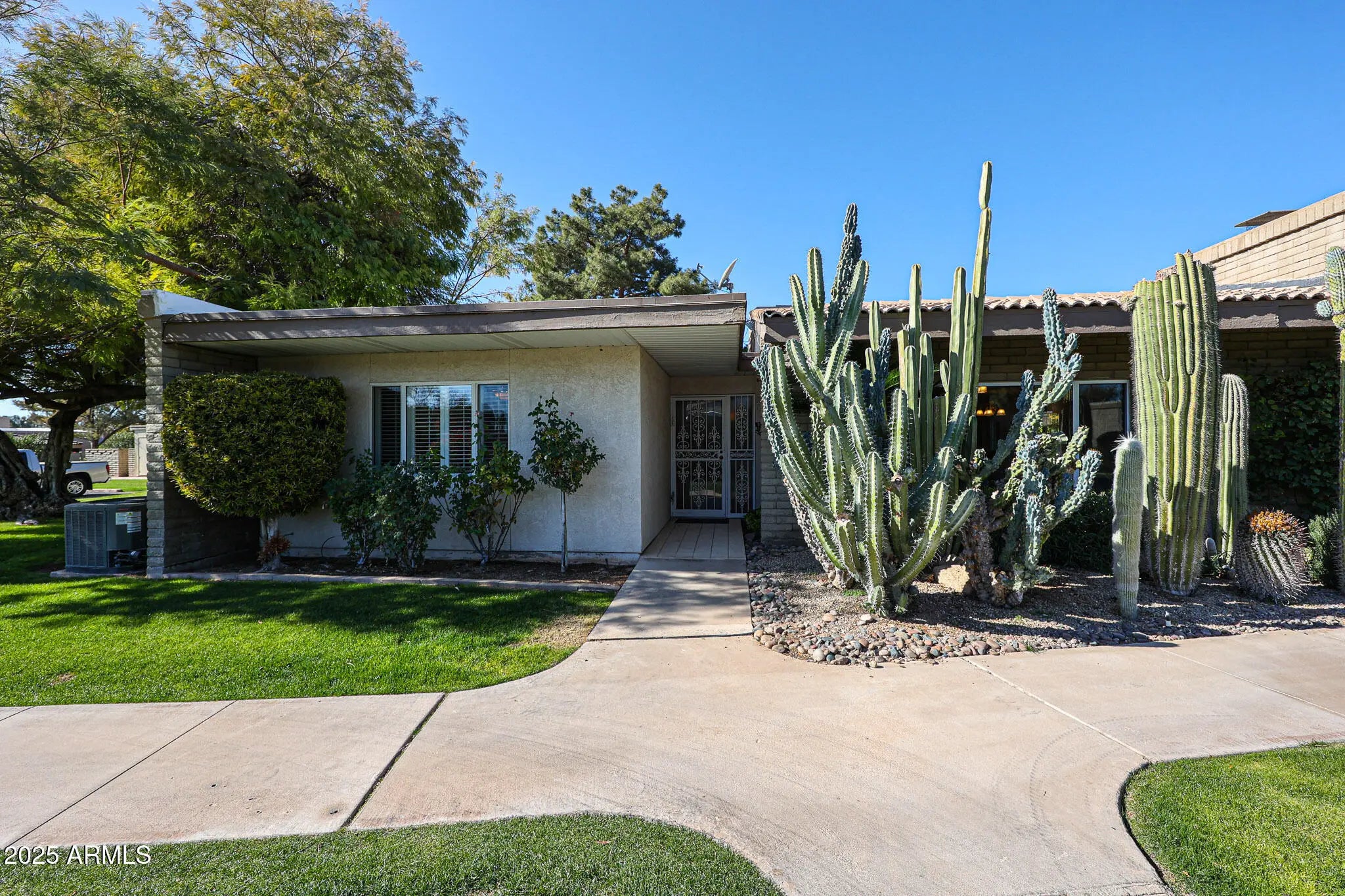 Photo of Listing #6805057