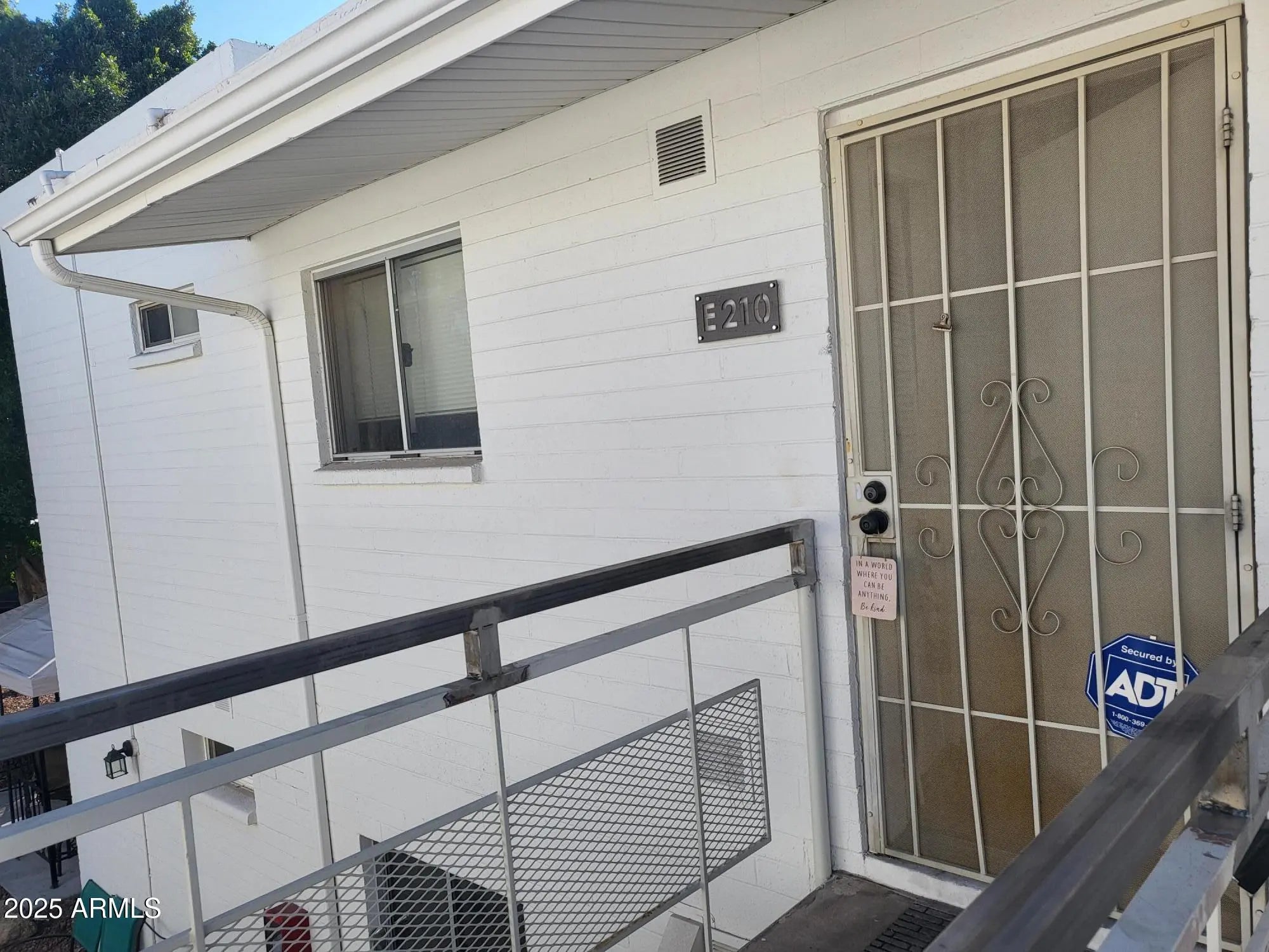 Photo of Listing #6809389