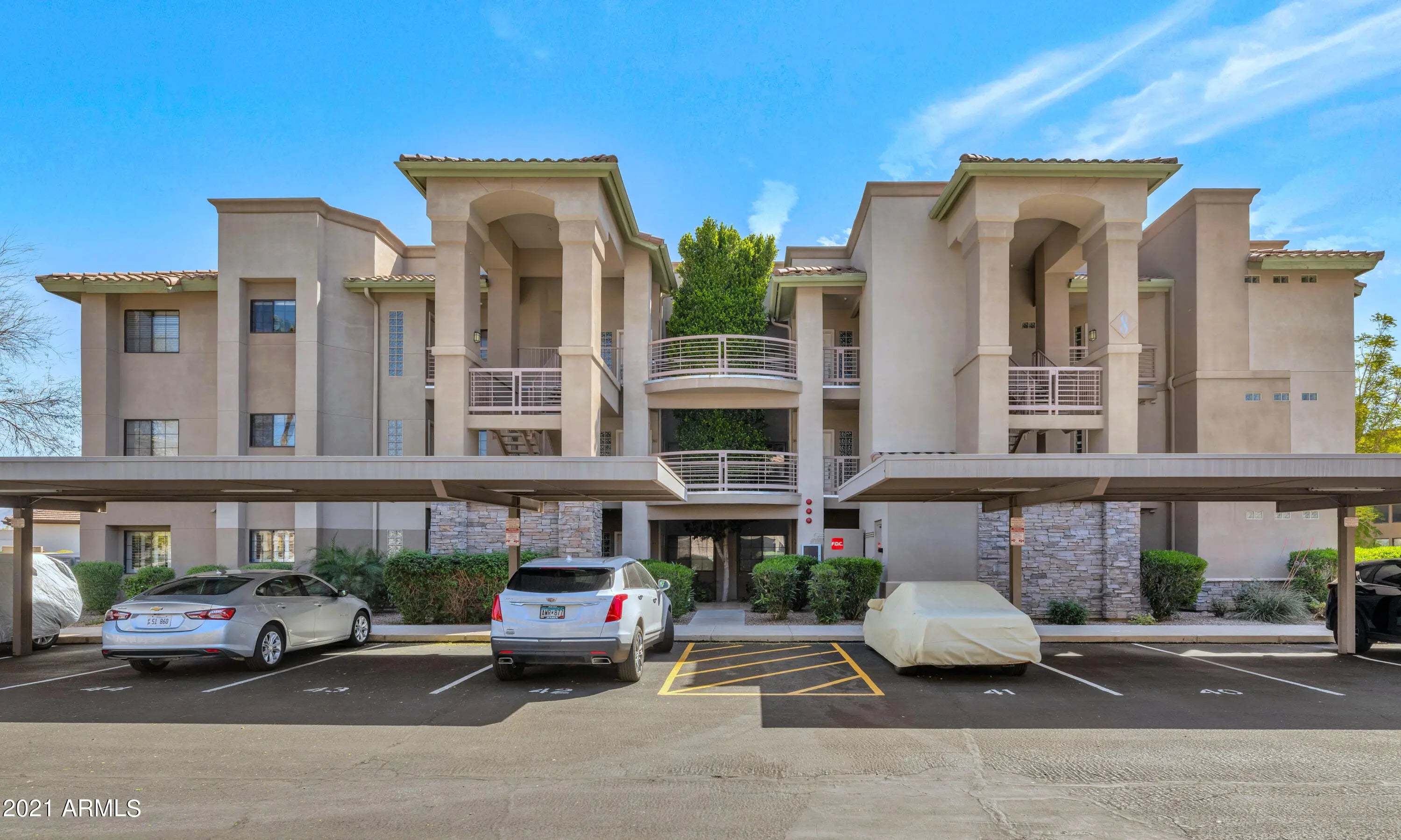 Photo of Listing #6806854