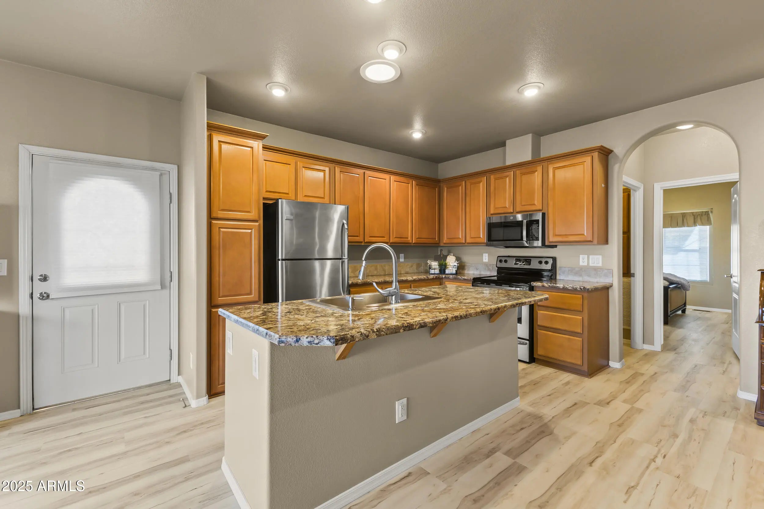 Photo of Listing #6808807