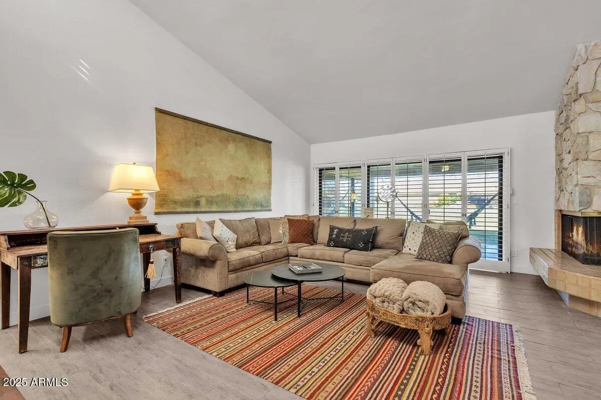 Photo of Listing #6831983