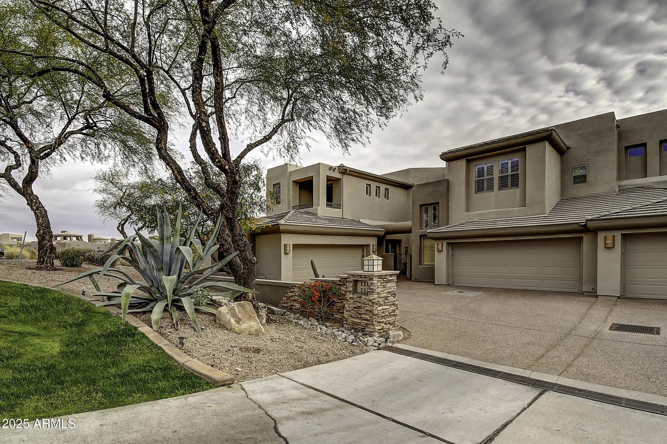 Photo of Listing #6807946