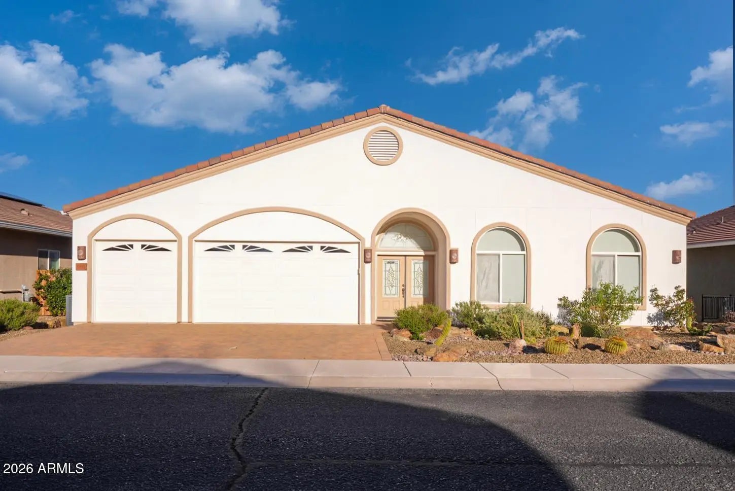 Photo of Listing #6811041