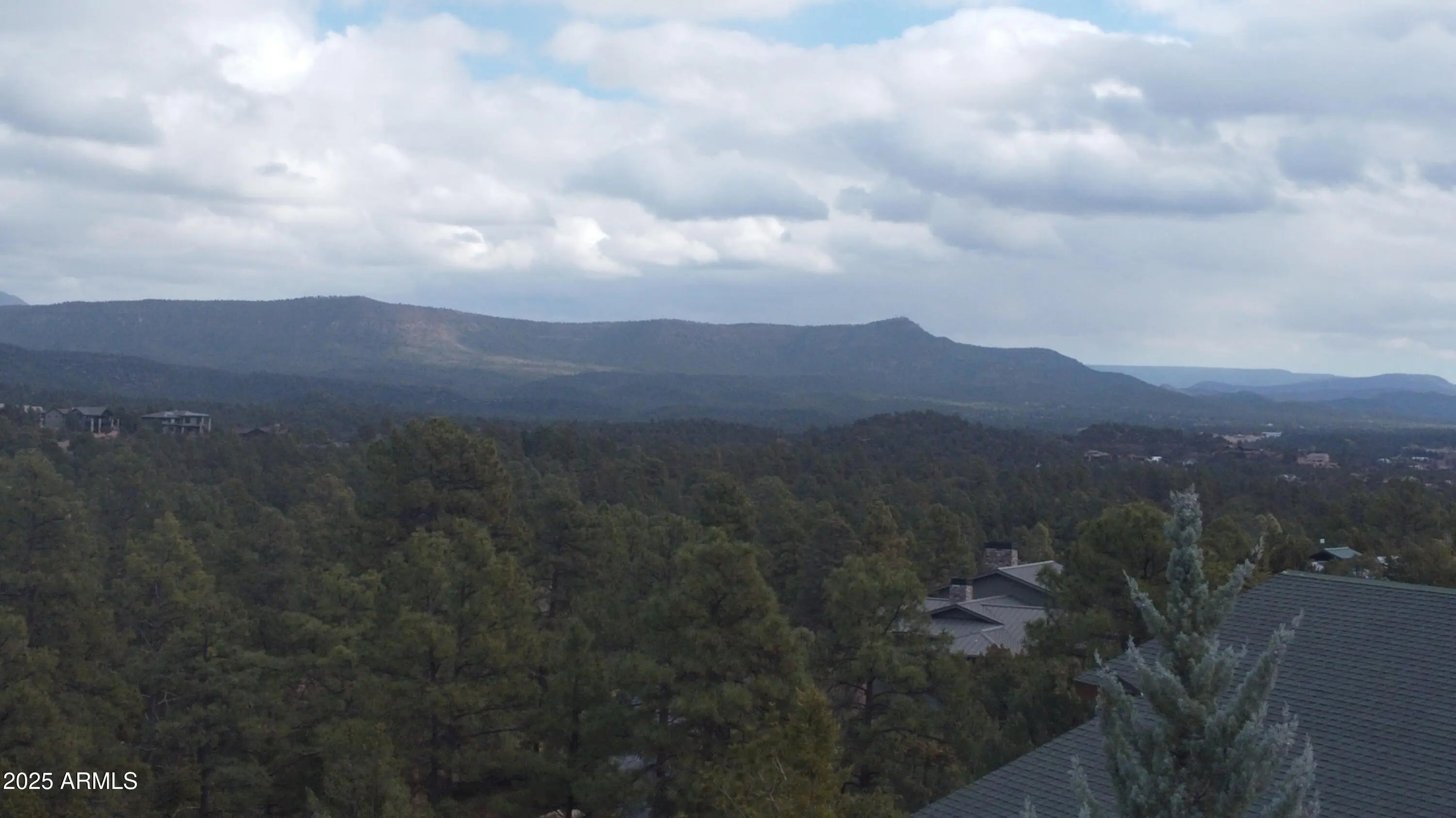 Photo of Listing #6811343