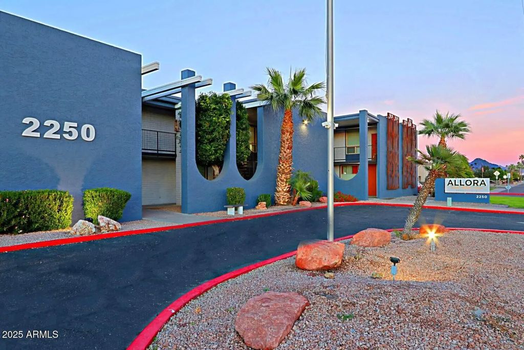 2250 W Glendale Avenue (unit 1), Phoenix