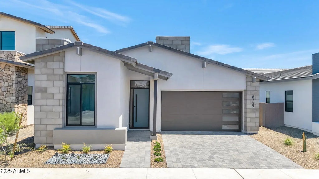 6727 N 9th Drive, Phoenix