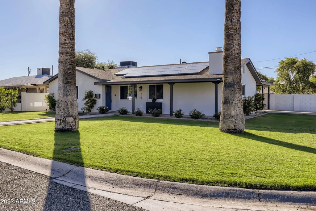 2101 E Weldon Avenue, Phoenix
