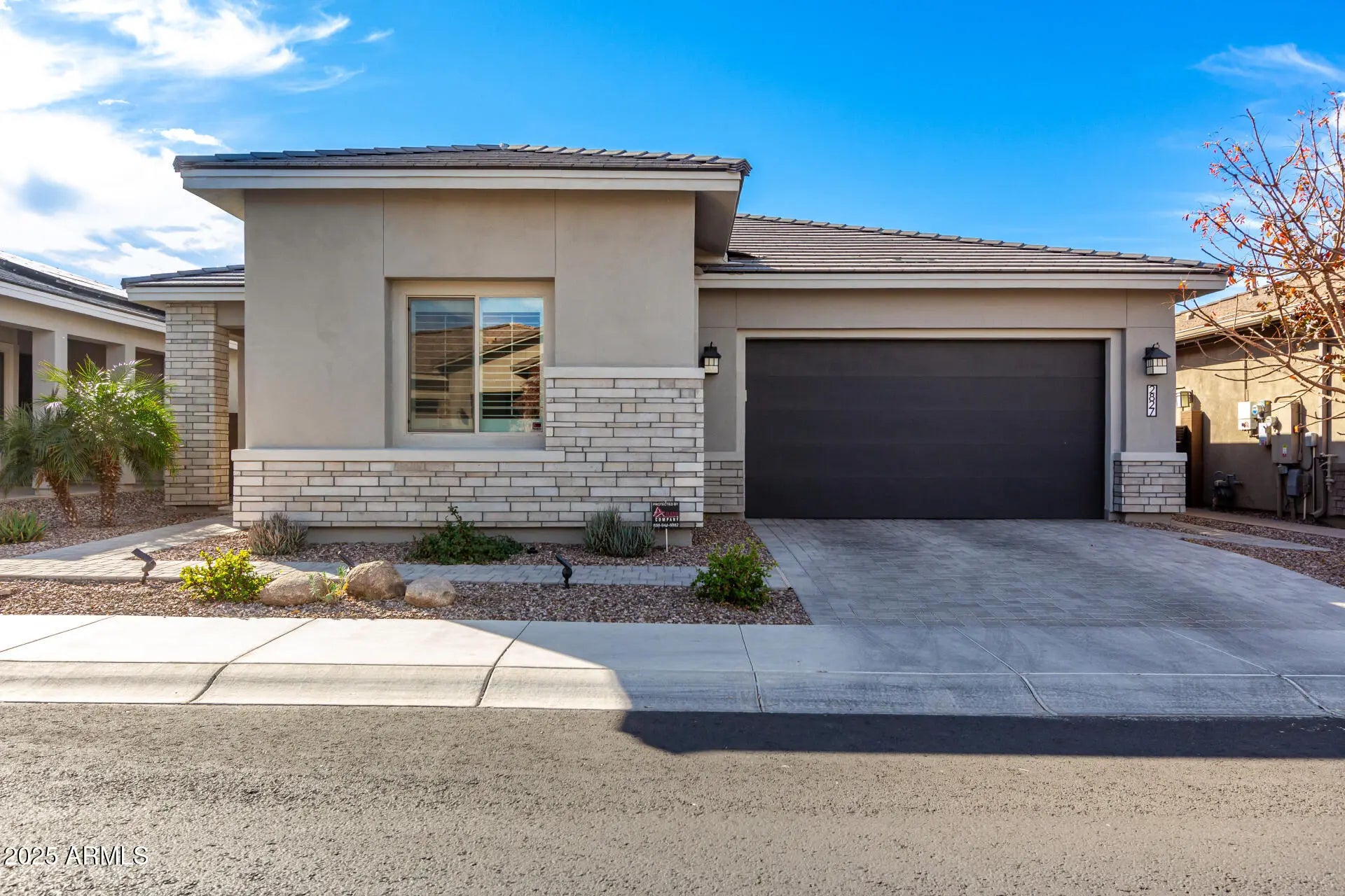 Photo of Listing #6899653