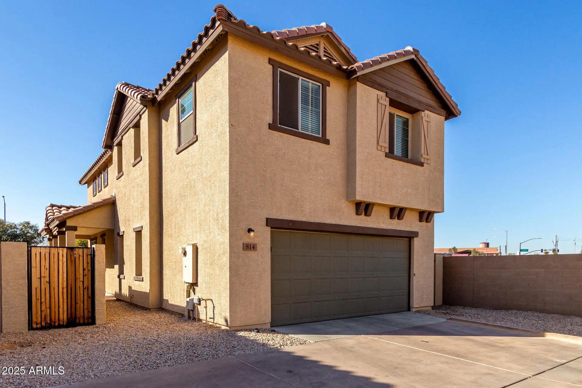 Photo of Listing #6914288