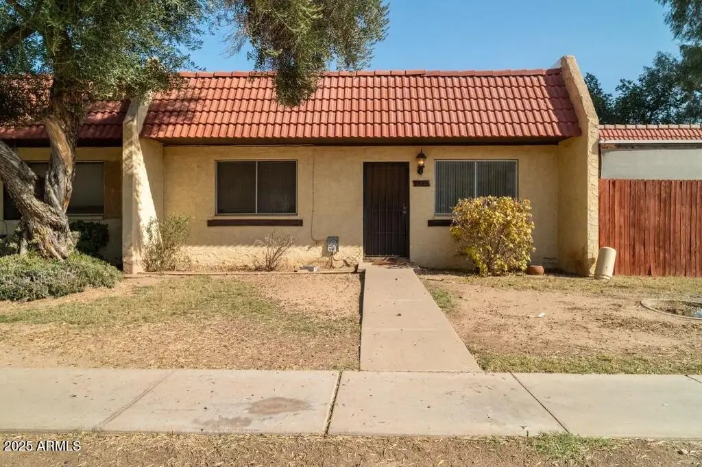 Photo of Listing #6816124