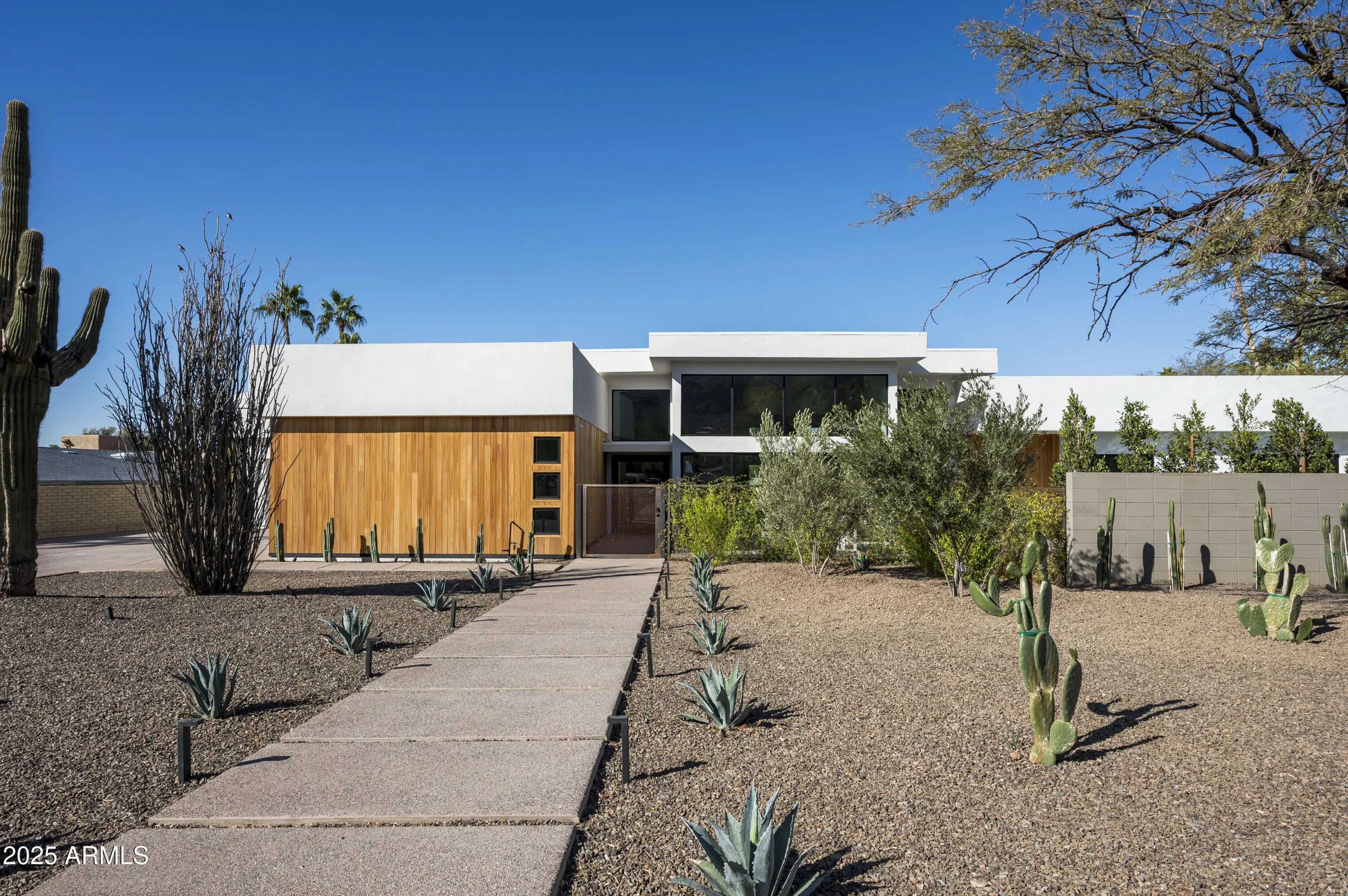 Photo of Listing #6816800