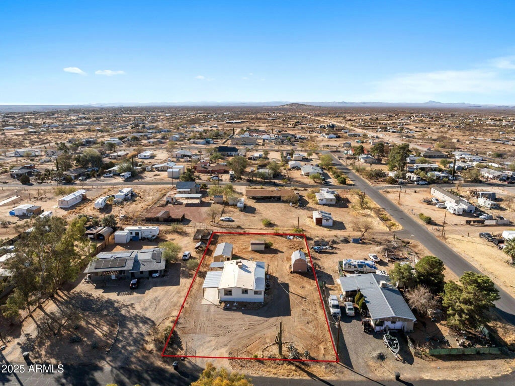 22655 W Henderson Street, Congress