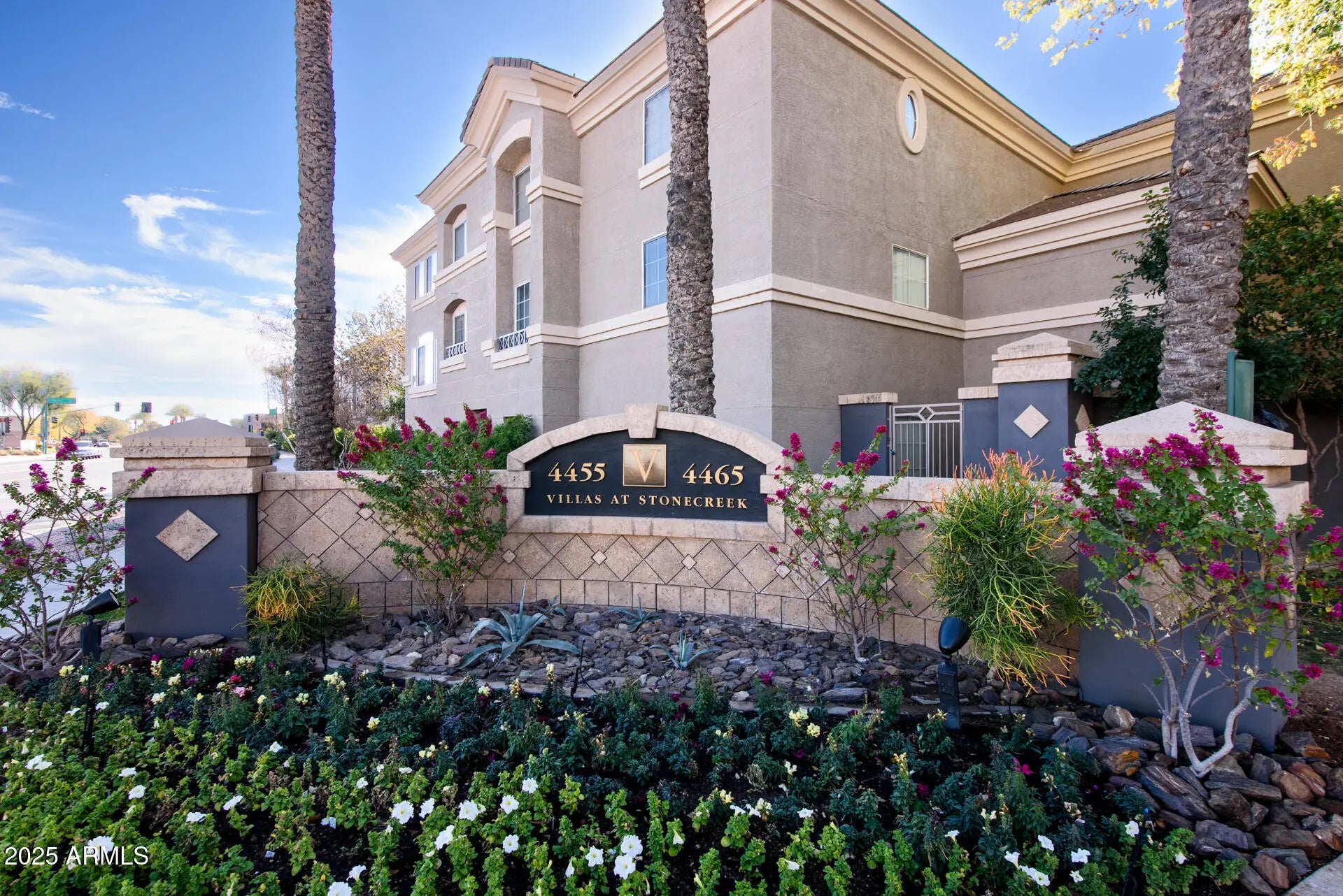 Photo of Listing #6818624