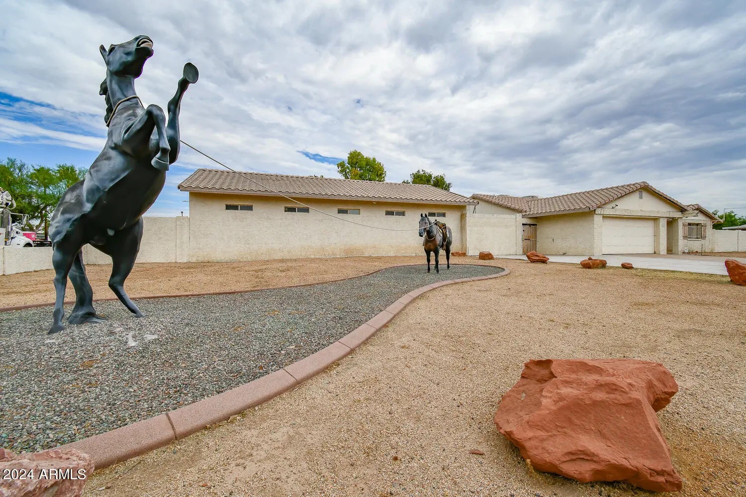 Photo of Listing #6820096