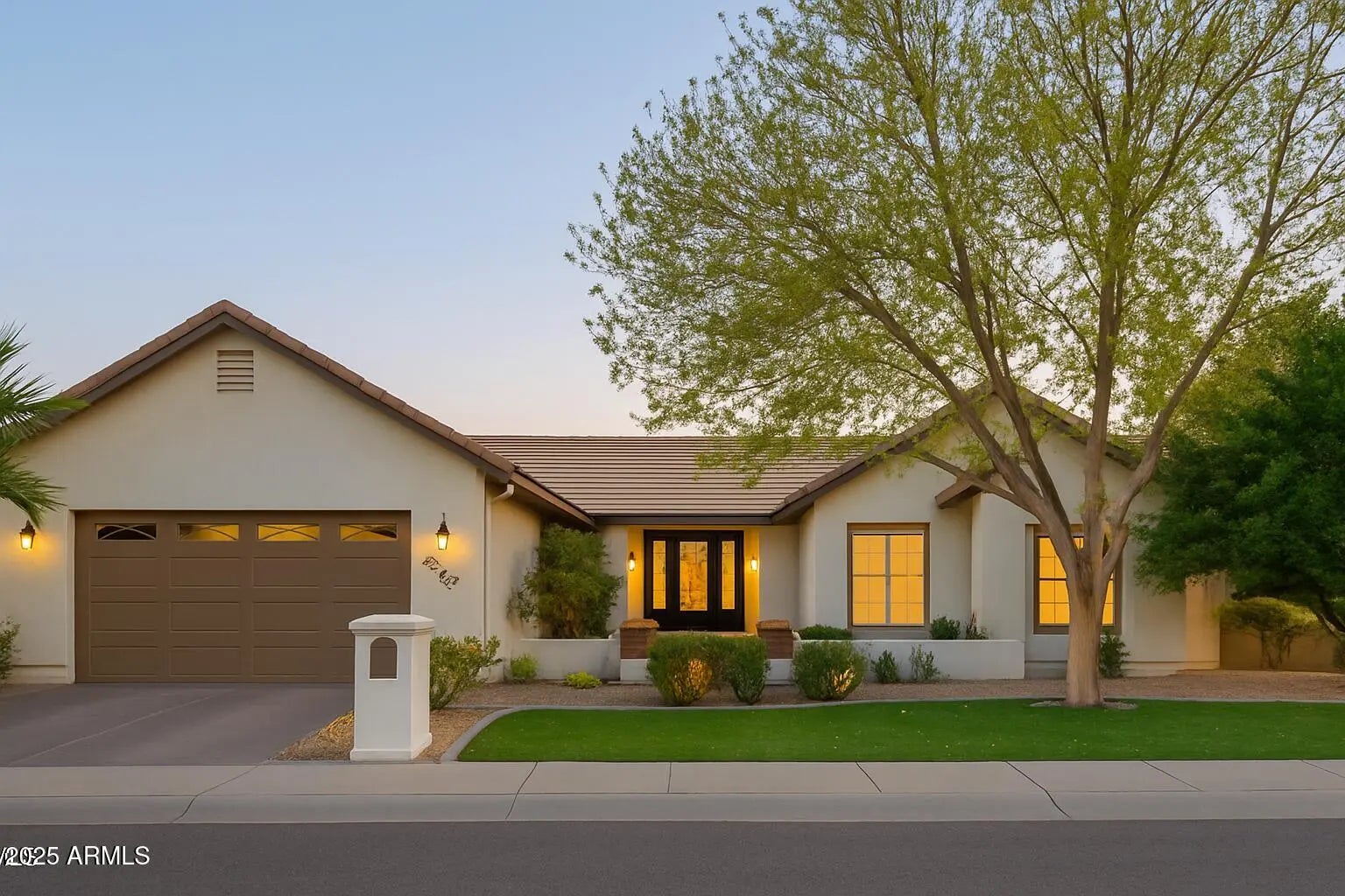 Photo of Listing #6819343