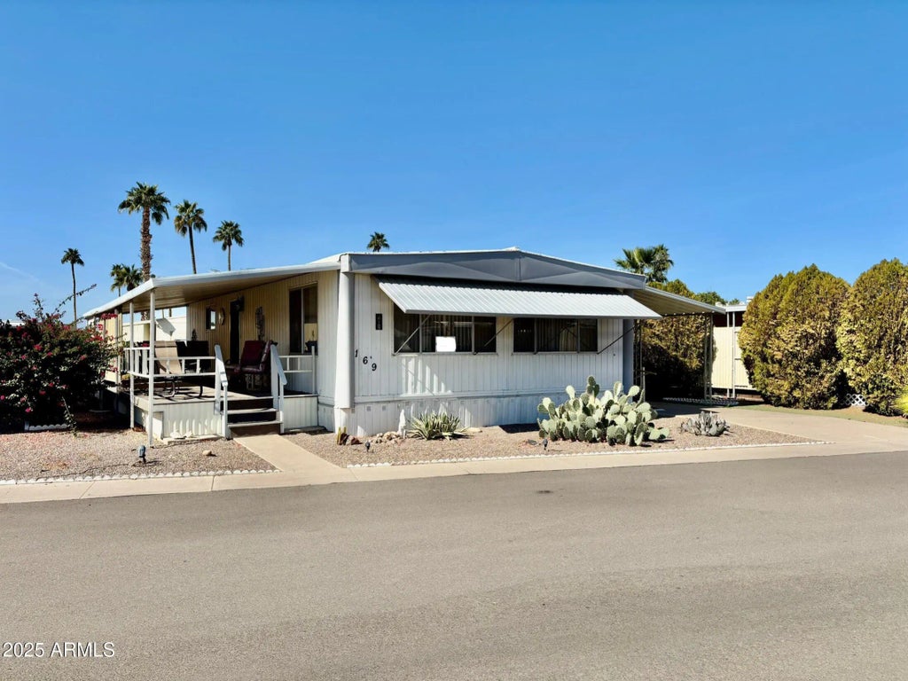 305 S Val Vista Drive (unit 169), Mesa