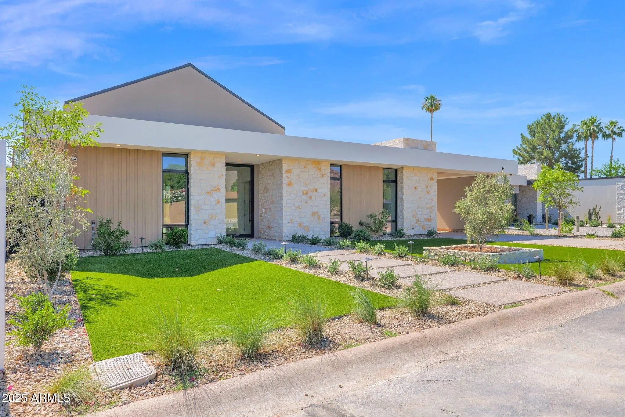 Photo of Listing #6827129