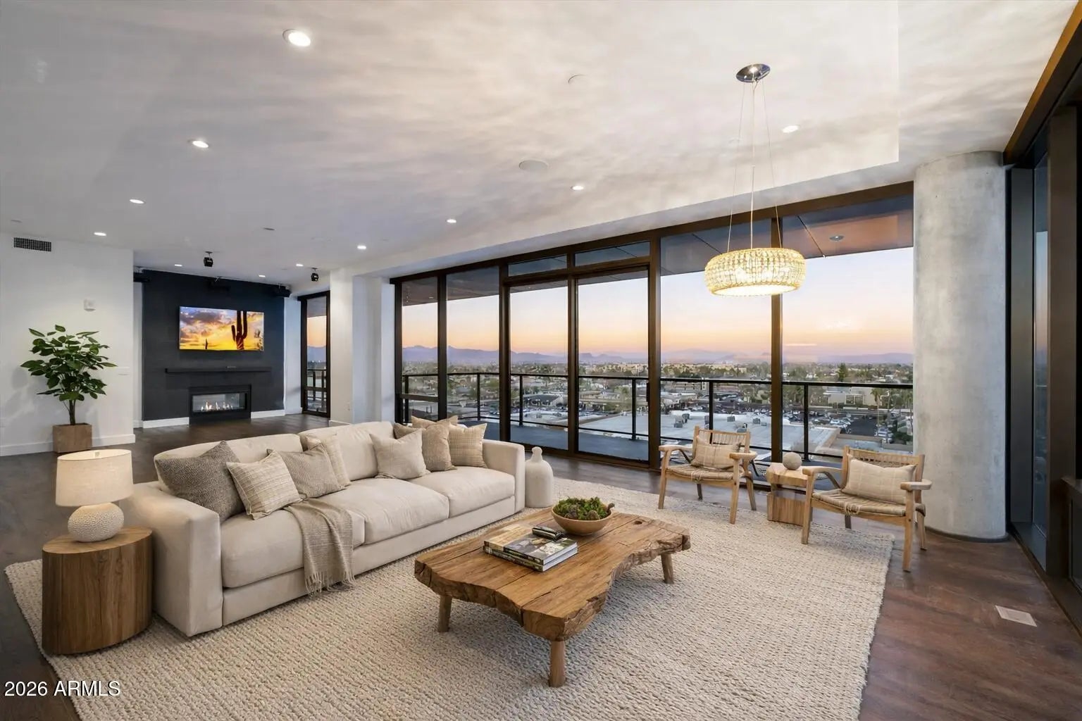 Photo of Listing #6831079