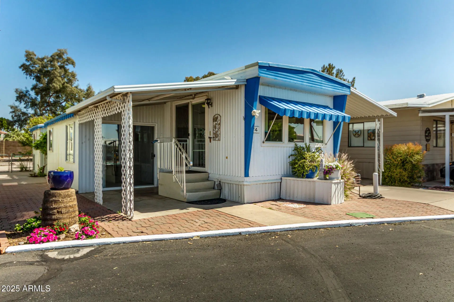 Photo of Listing #6830289