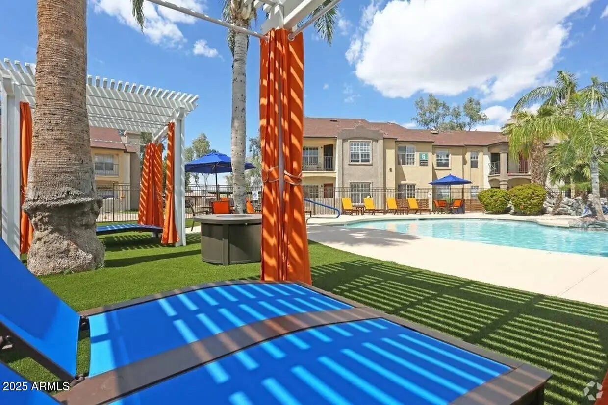 Photo of Listing #6829005