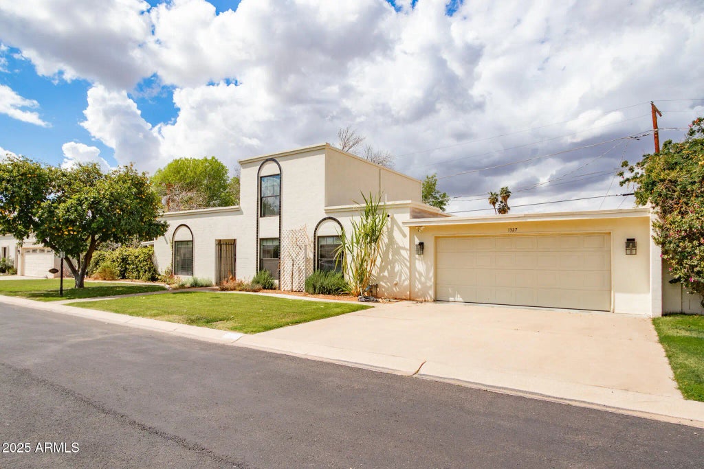 1327 W Glendale Avenue, Phoenix