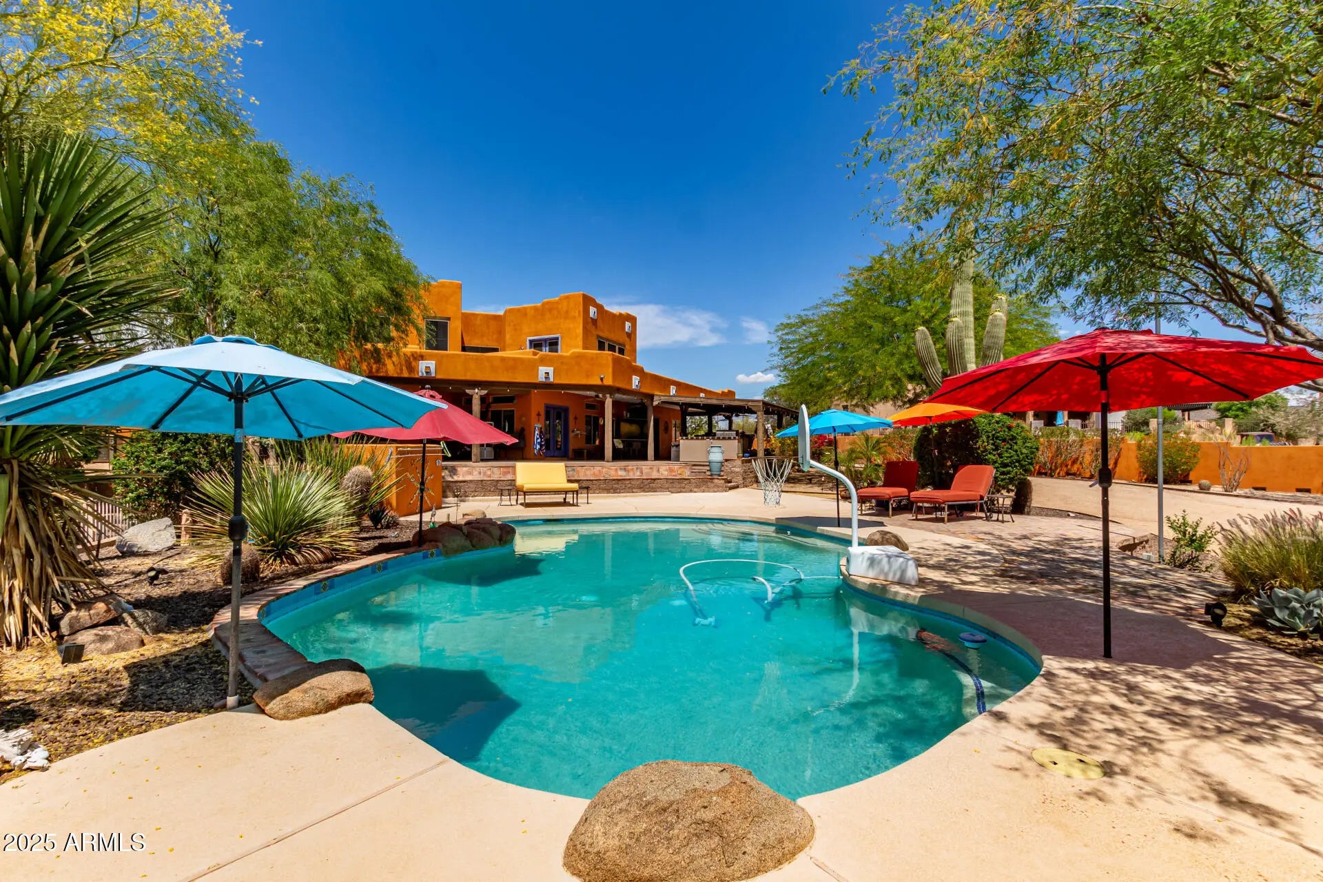 Photo of Listing #6852283