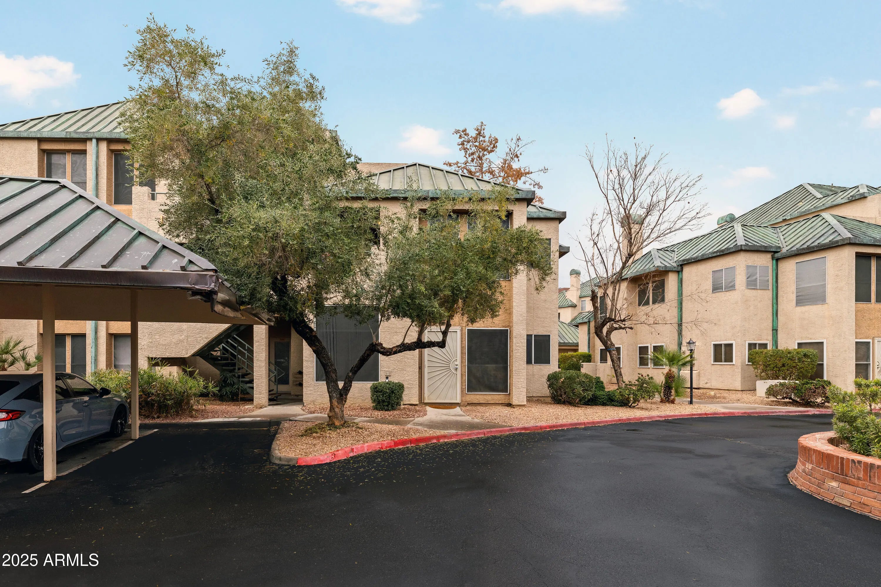 Photo of Listing #6832566