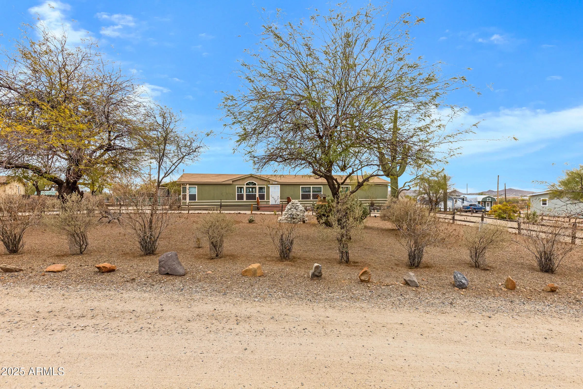 Photo of Listing #6831559