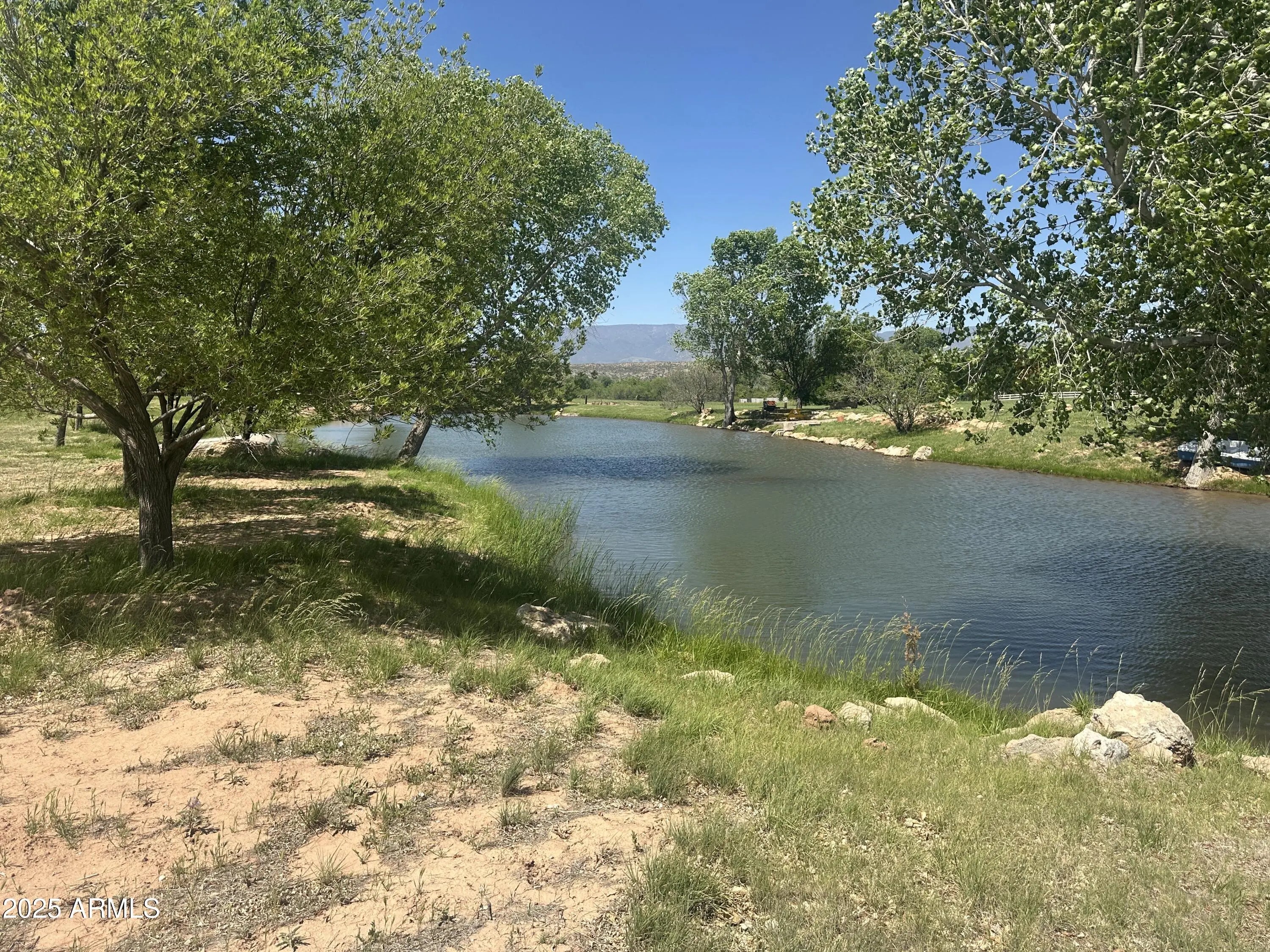 Photo of Listing #6830398