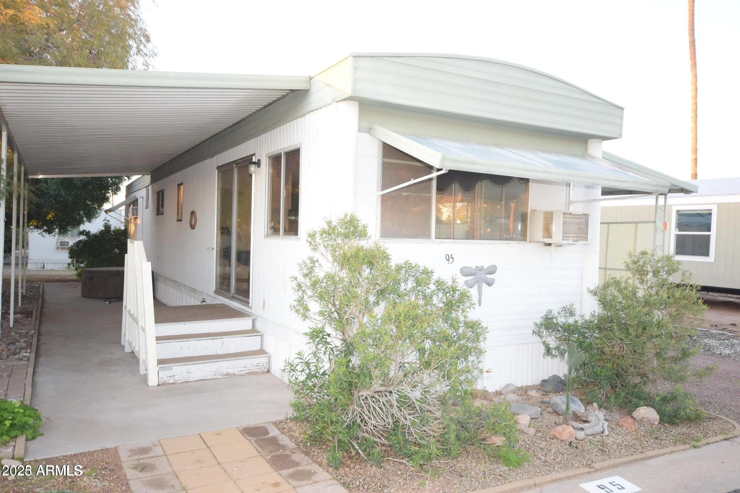 Photo of Listing #6831492