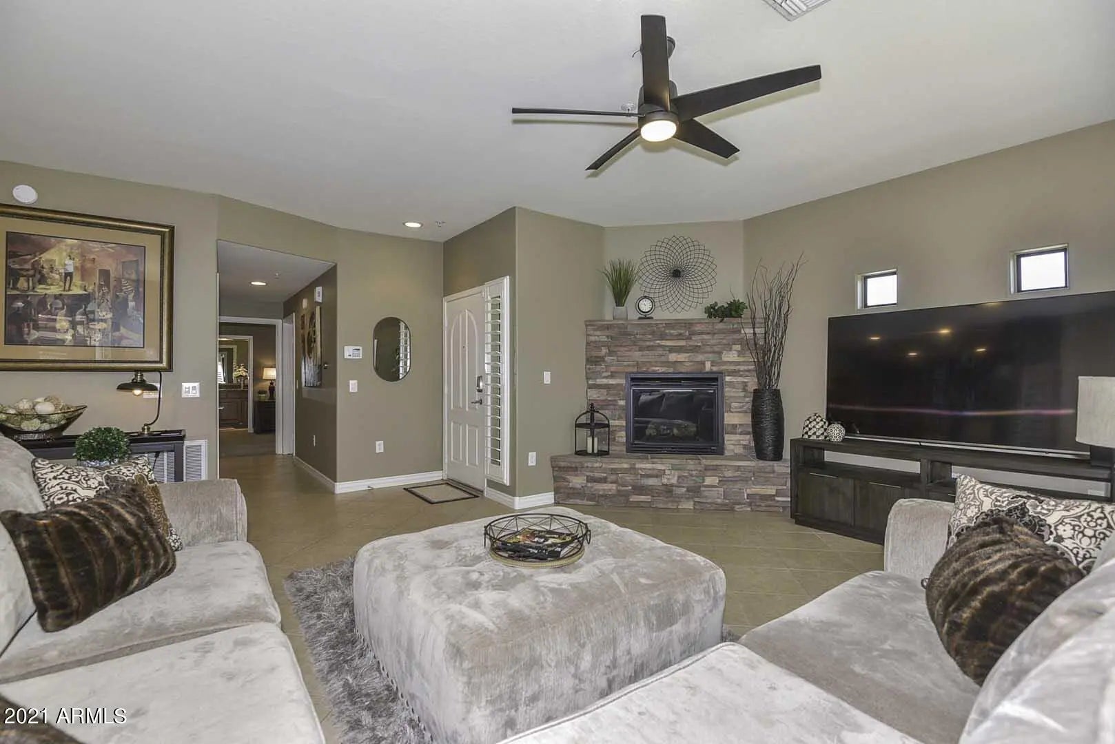 Photo of Listing #6832056