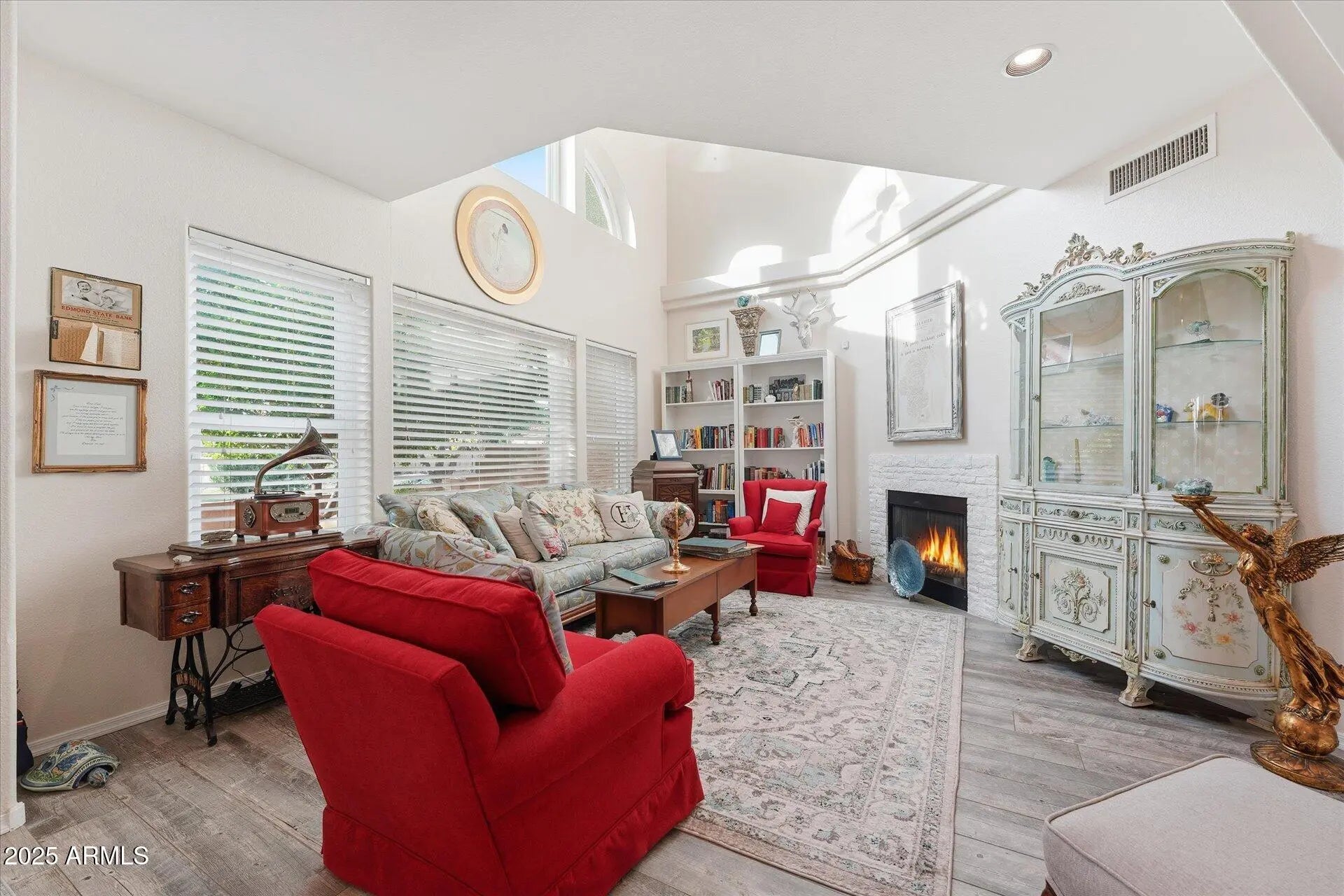 Photo of Listing #6947663