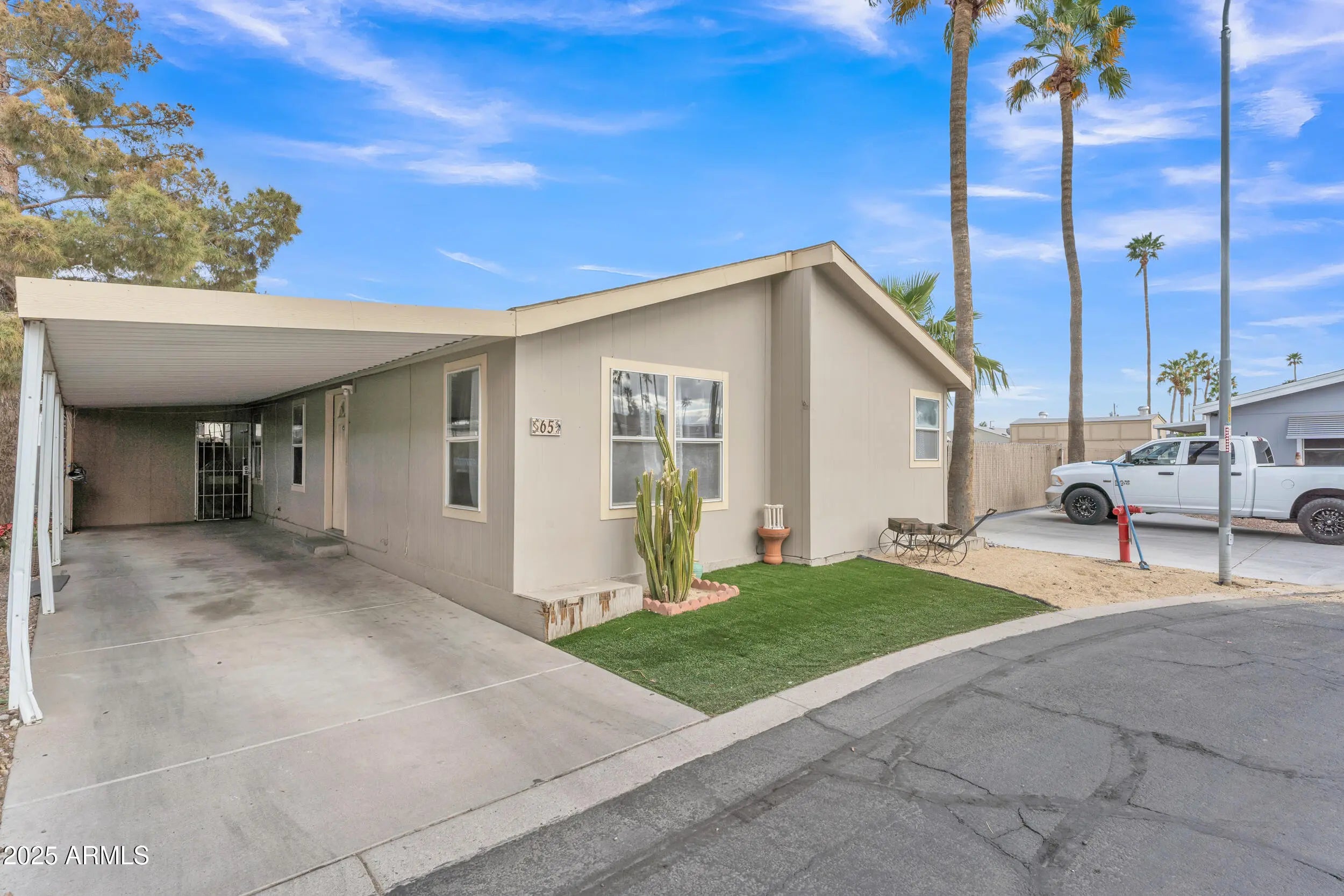 Photo of Listing #6835158