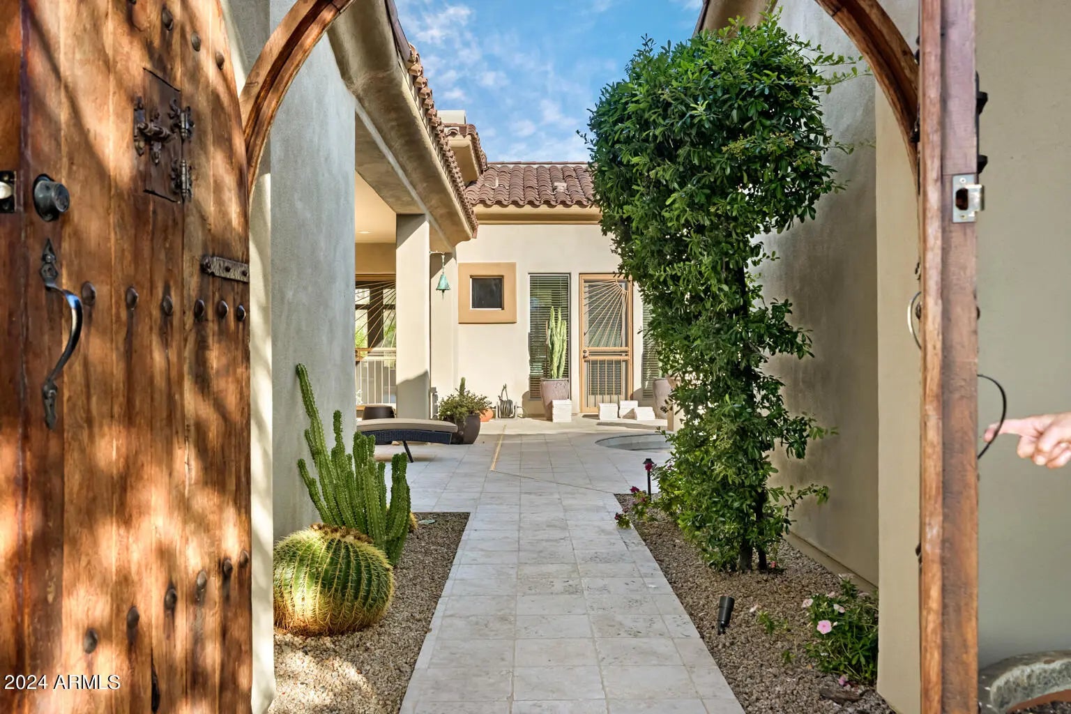 Photo of Listing #6832070