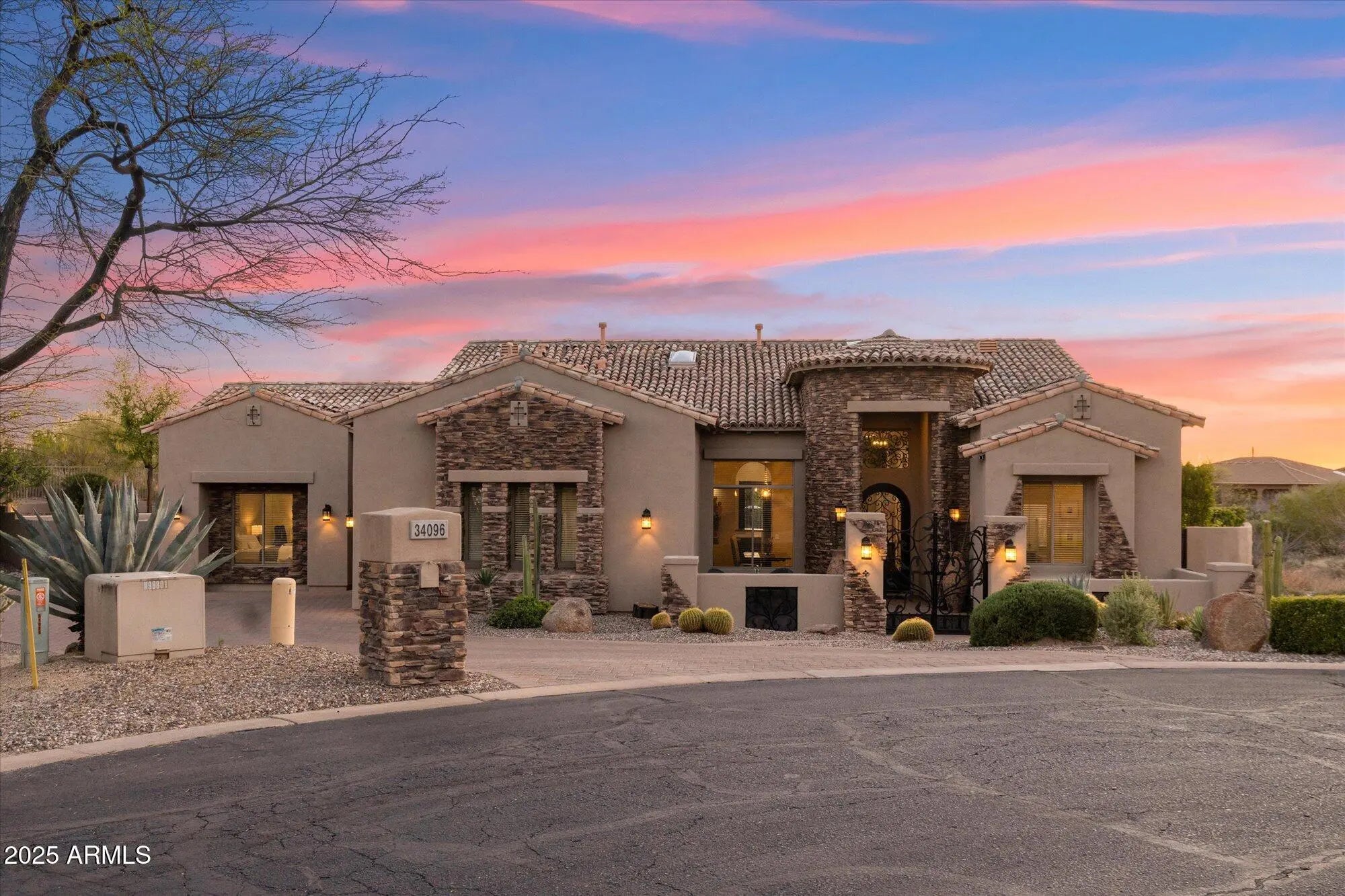 Photo of Listing #6855471